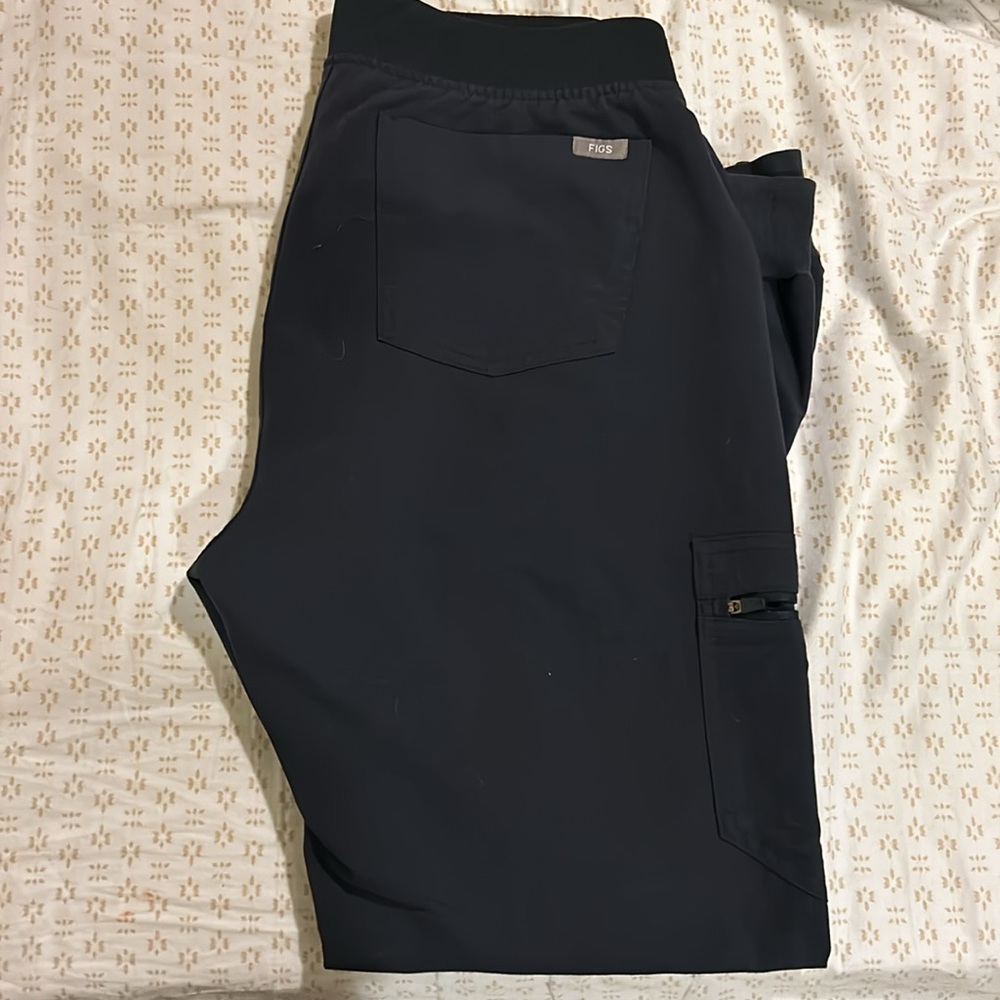 Figs Zamora Joggers- Navy/Olive tie - Picture 2 of 2
